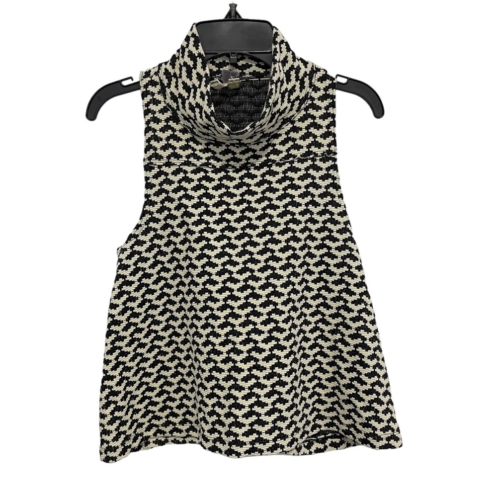 We The free Top Women’s Size XS Razor back Sleeveless